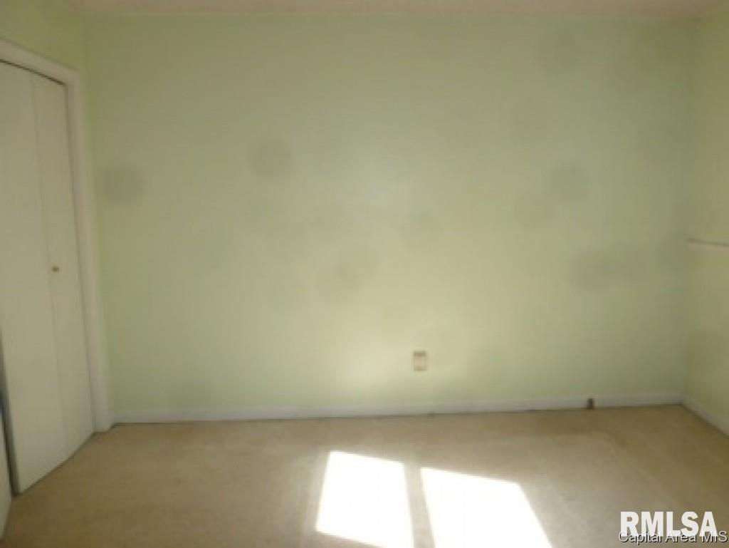 946 South Green Meadow Drive Decatur, IL 62521 - Photo 6 of 14