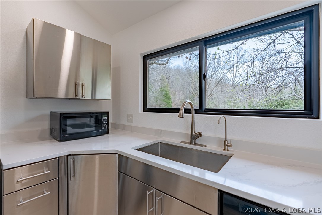 131 Frudeger Road Lake Ozark, MO 65049 - Photo 13 of 78