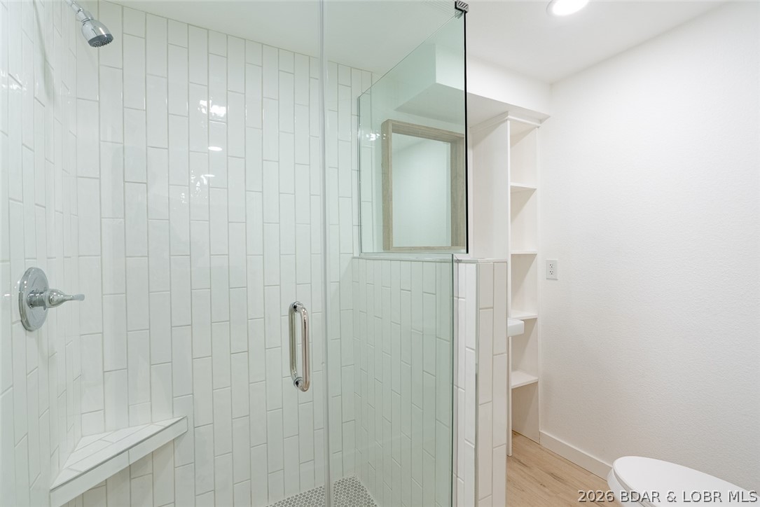 131 Frudeger Road Lake Ozark, MO 65049 - Photo 39 of 78 Lower level guest bath