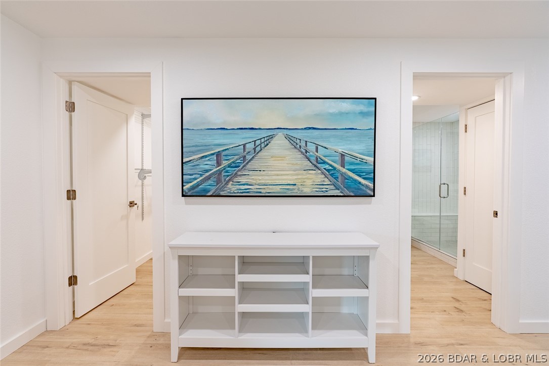 131 Frudeger Road Lake Ozark, MO 65049 - Photo 46 of 78 Closet and bath accesses in primary suite