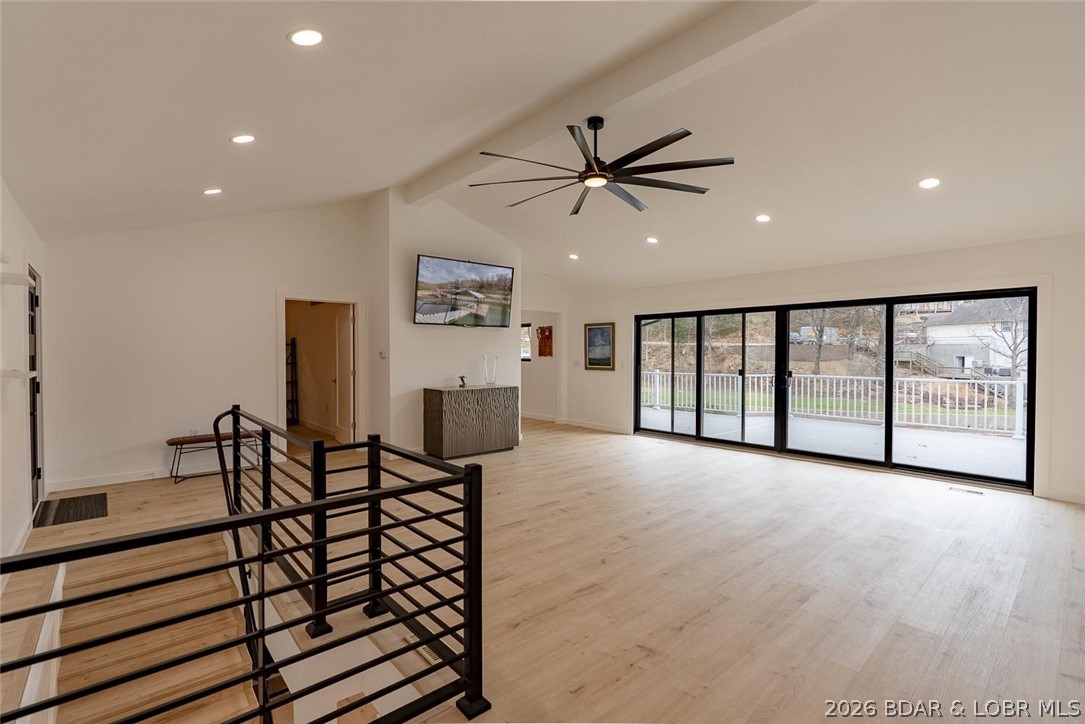 131 Frudeger Road Lake Ozark, MO 65049 - Photo 6 of 78 Enter into the spacious living area w/vaulted ceil