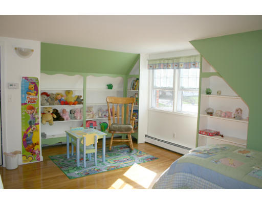 10 Paul Street Canton, MA 02021 - Photo 7 of 10 Gallery Image 7