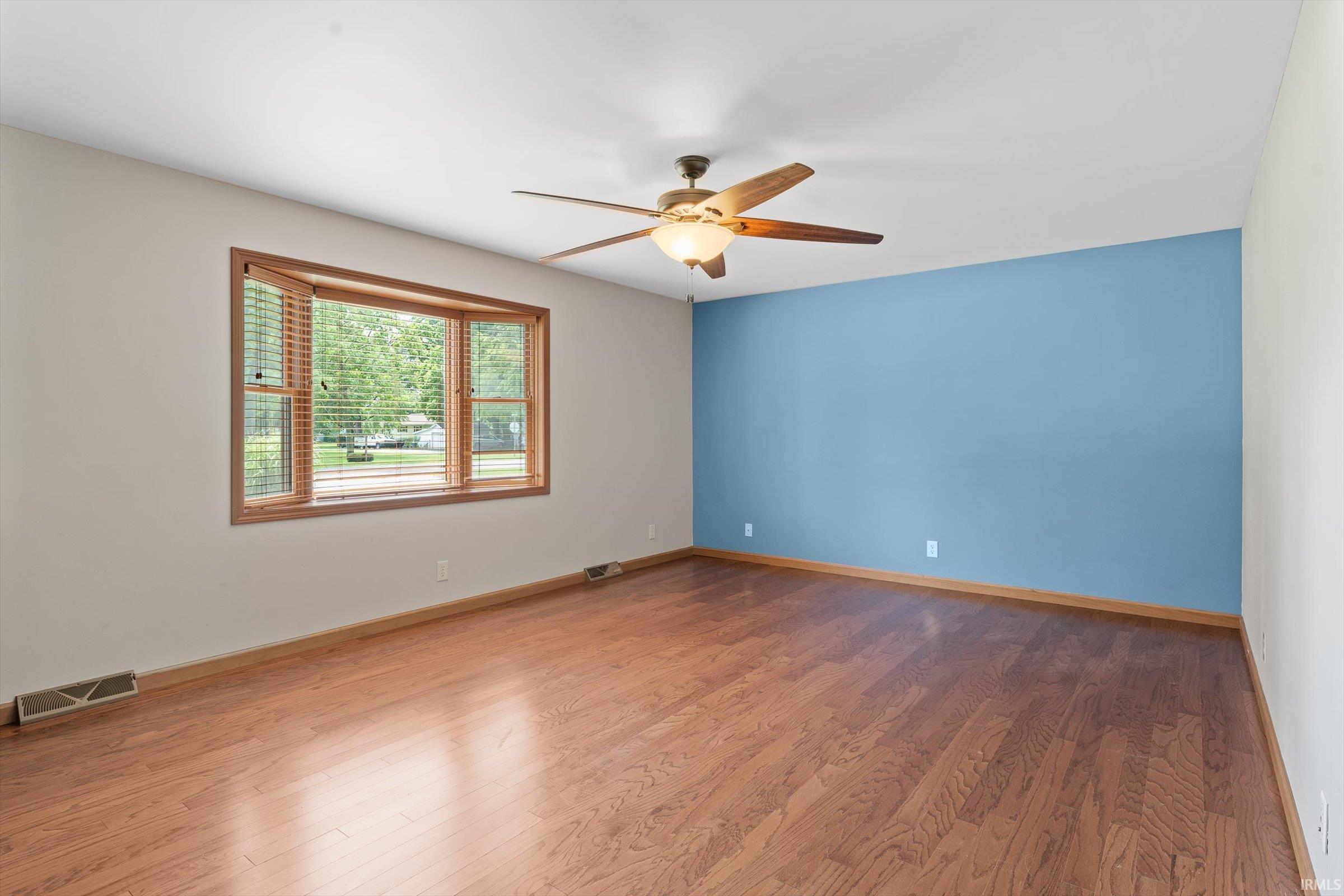 19291 Darden Road South Bend, IN 46637 - Photo 4 of 31 Gallery Image 4
