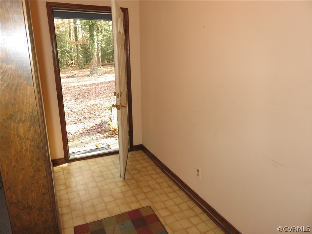 5859 Hines Road Henrico, VA 23231 - Photo 12 of 29 Gallery Image 12