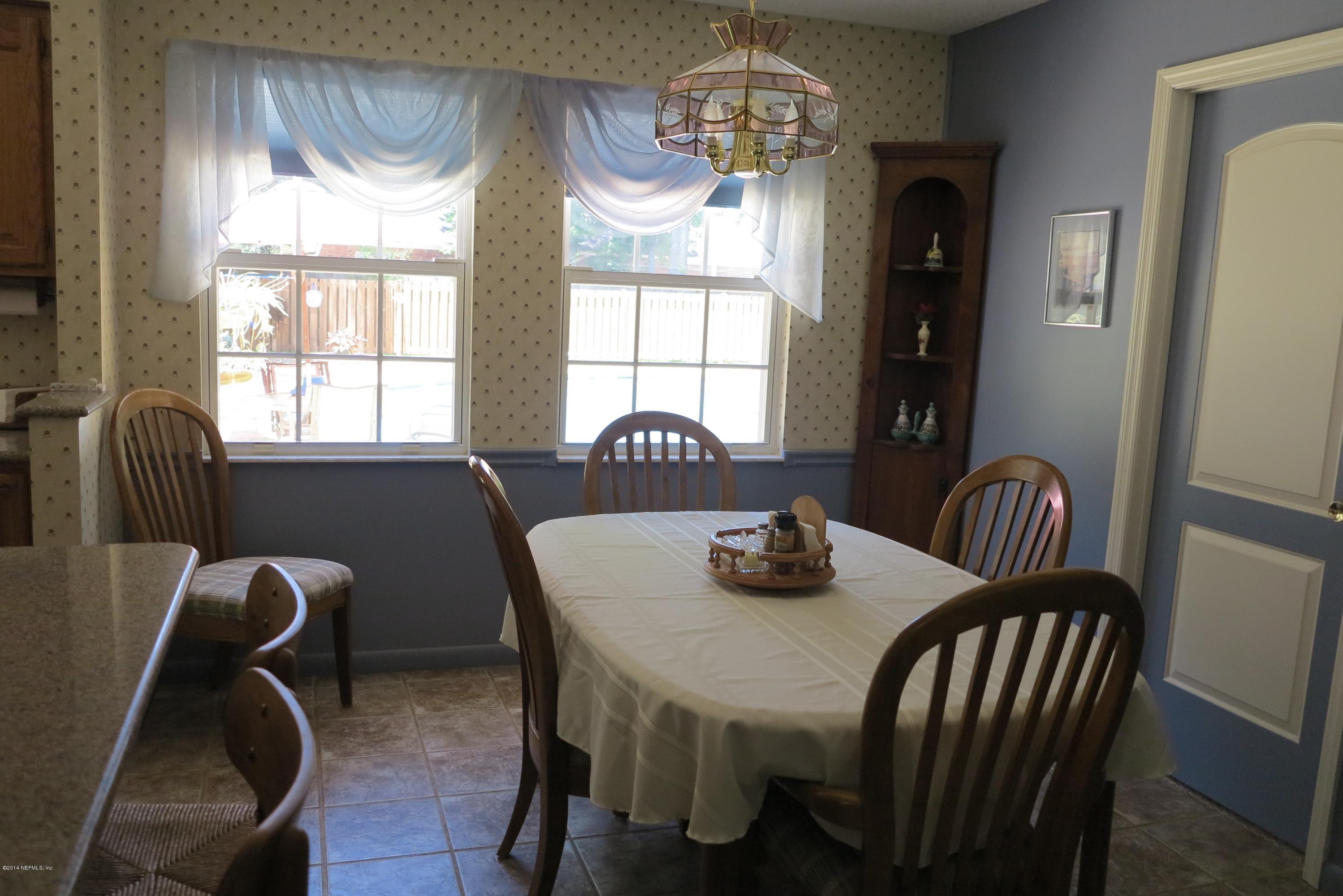 2095 Orange Picker Road Jacksonville, FL 32223 - Photo 18 of 67 Kitchen Nook Looks out to Pool