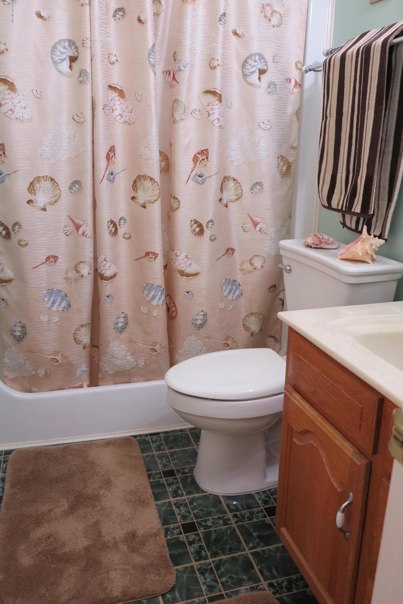 2095 Orange Picker Road Jacksonville, FL 32223 - Photo 28 of 67 Master Bathroom