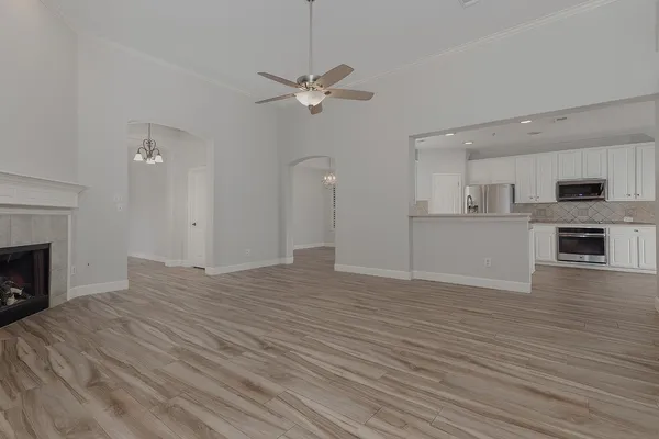 $3,500 | 203 South Brooksedge Circle, The Woodlands, TX 77382