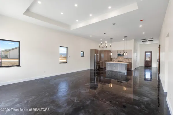 $749,000 | 524 Little Greys Loop, Etna, WY 83118