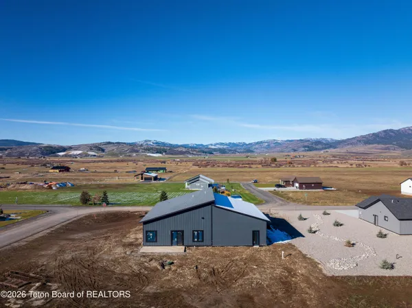 $749,000 | 524 Little Greys Loop, Etna, WY 83118