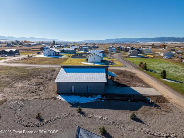 $749,000 | 524 Little Greys Loop, Etna, WY 83118