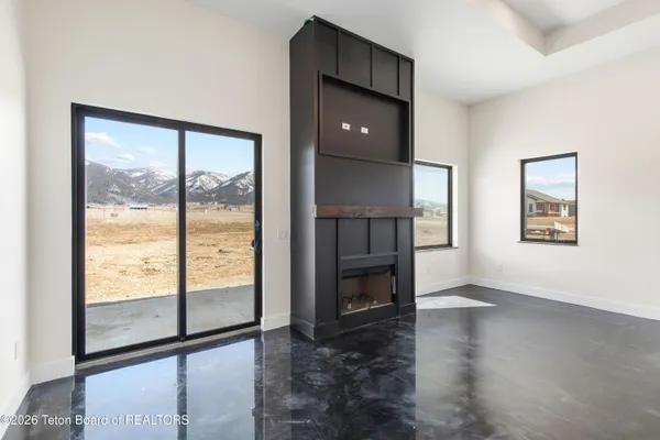 $749,000 | 524 Little Greys Loop, Etna, WY 83118