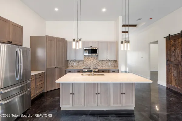 $749,000 | 524 Little Greys Loop, Etna, WY 83118