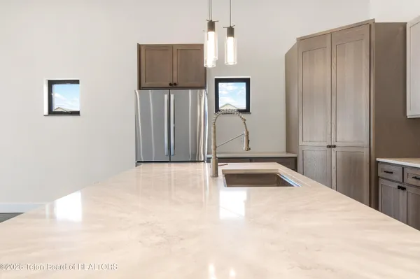 $749,000 | 524 Little Greys Loop, Etna, WY 83118