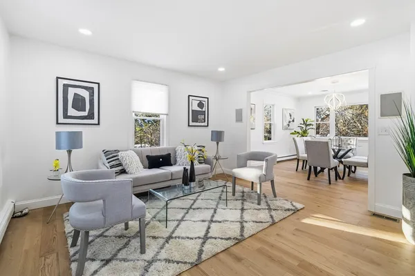 $8,500 | 183 Gardner Street, Hingham, MA 02043
