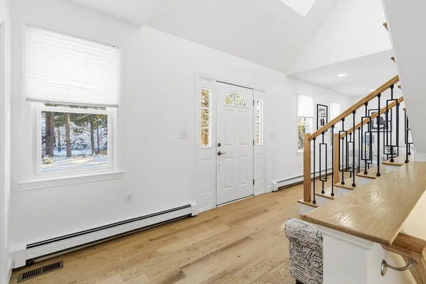 $8,500 | 183 Gardner Street, Hingham, MA 02043
