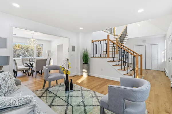 $8,500 | 183 Gardner Street, Hingham, MA 02043