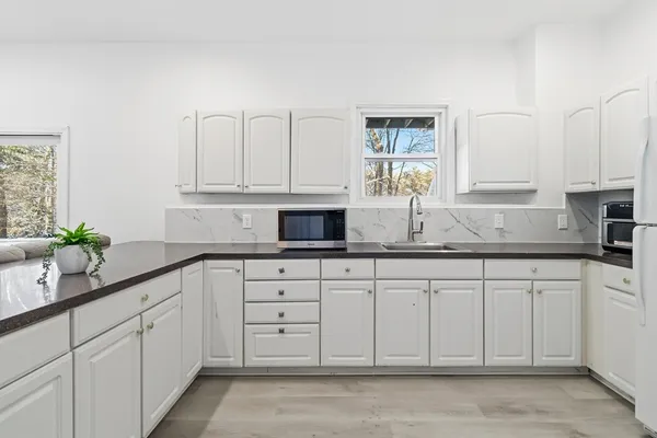 $8,500 | 183 Gardner Street, Hingham, MA 02043