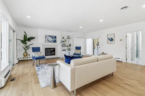 $8,500 | 183 Gardner Street, Hingham, MA 02043