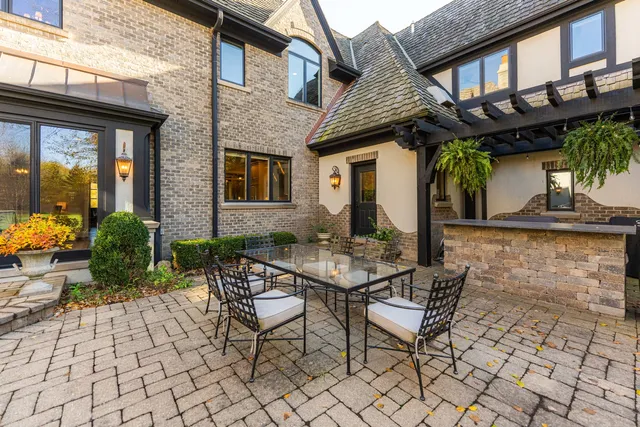 $2,500,000 | 4N922 Dover Hill Road, St. Charles, IL 60175