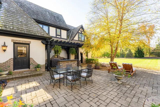 $2,500,000 | 4N922 Dover Hill Road, St. Charles, IL 60175