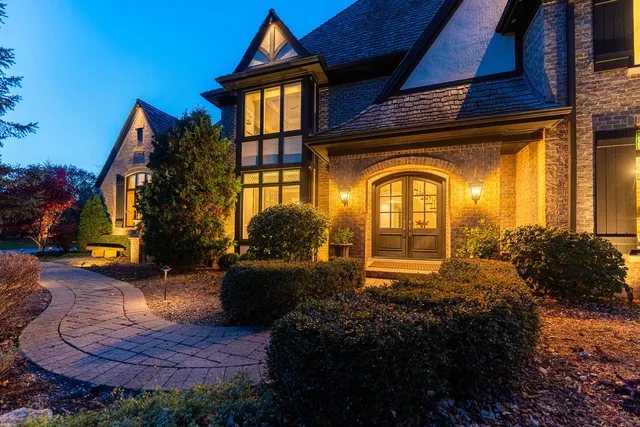 $2,500,000 | 4N922 Dover Hill Road, St. Charles, IL 60175