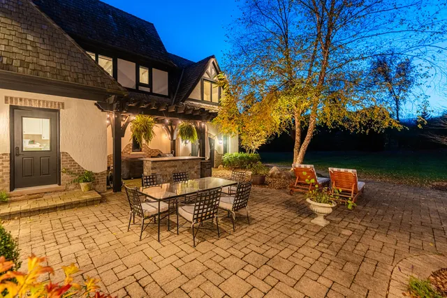 $2,500,000 | 4N922 Dover Hill Road, St. Charles, IL 60175