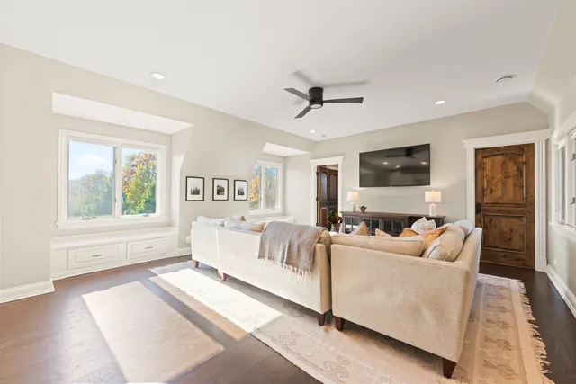 $2,500,000 | 4N922 Dover Hill Road, St. Charles, IL 60175