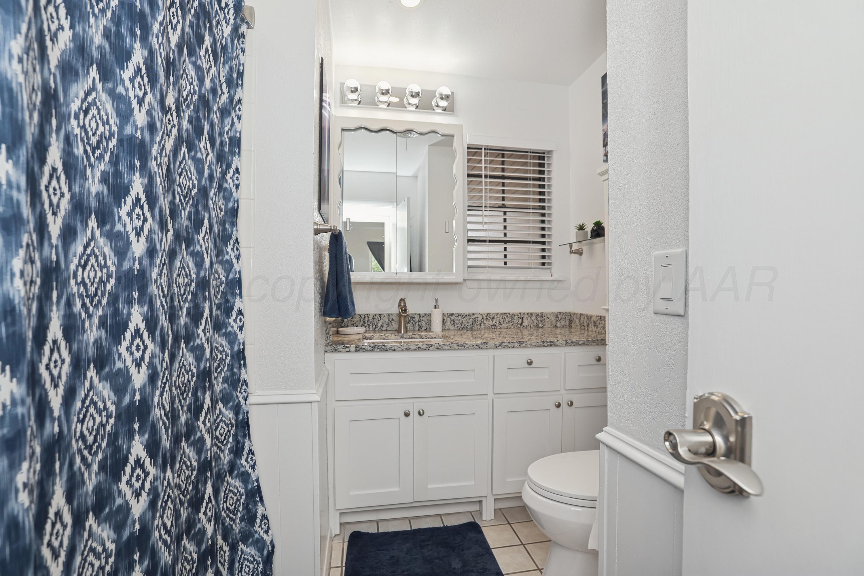 4433 Summit Circle Amarillo, TX 79109 - Photo 21 of 26 22-Bathroom