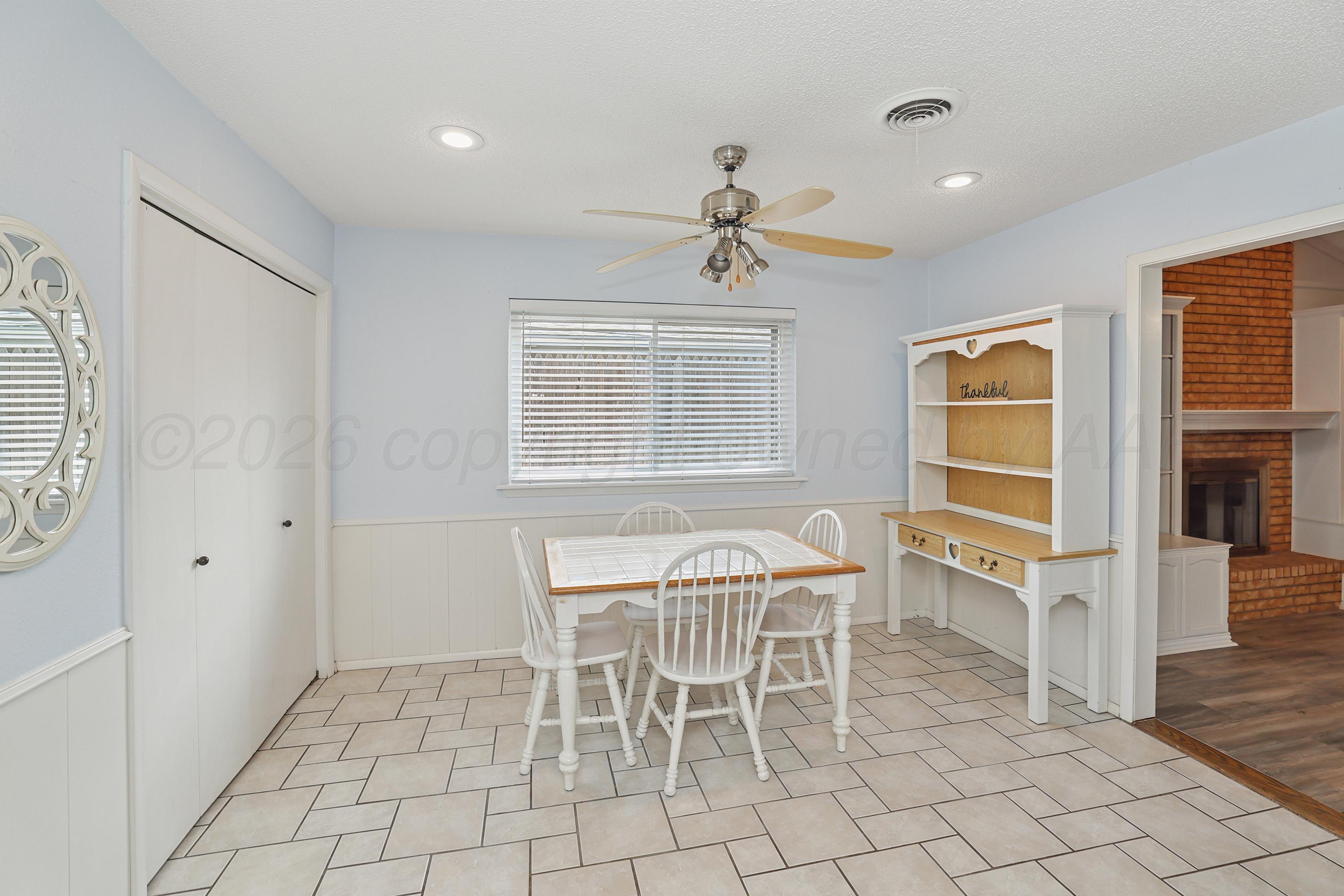 4433 Summit Circle Amarillo, TX 79109 - Photo 10 of 26 11-Dining Area