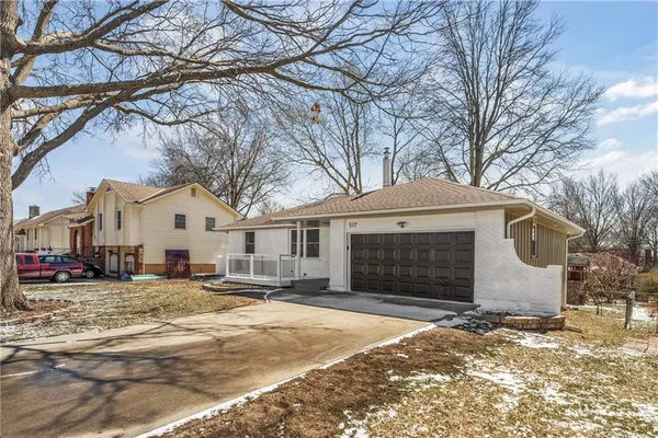 $315,000 | 517 Stacey Drive, Belton, MO 64012