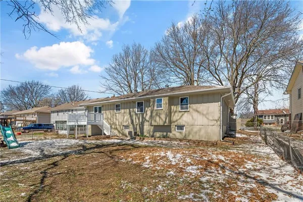 $315,000 | 517 Stacey Drive, Belton, MO 64012