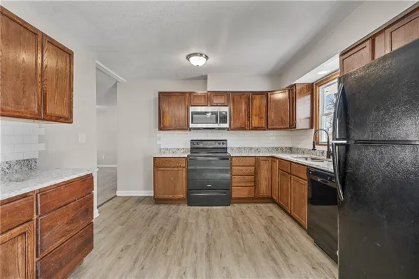 $315,000 | 517 Stacey Drive, Belton, MO 64012