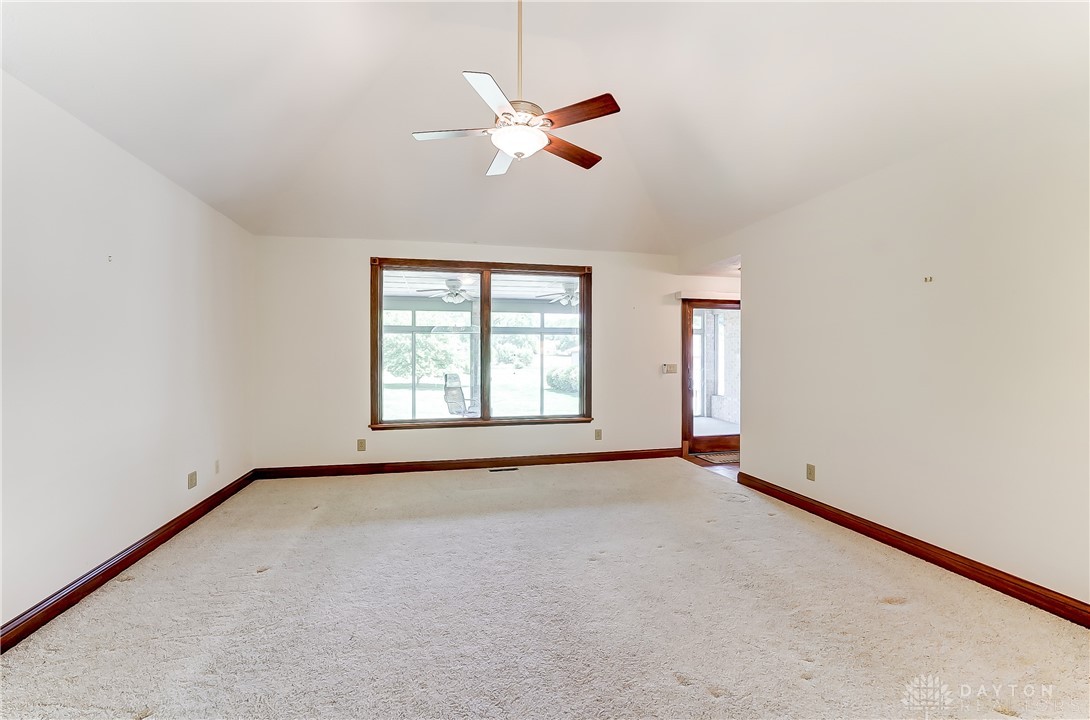 3576 Stutsman Road Bellbrook, OH 45305 - Photo 9 of 100 Gallery Image 9