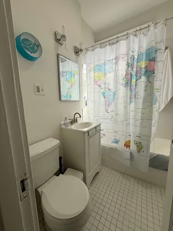 $4,000 | 429 Washington Street, Unit 6, Brookline, MA 02446