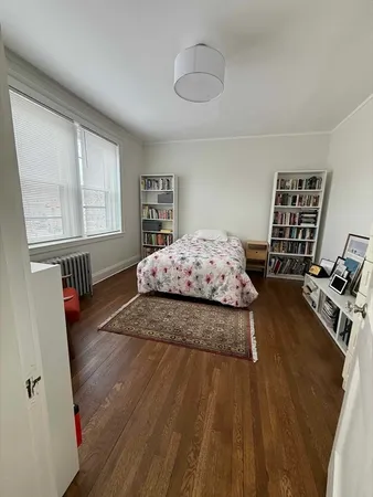 $4,000 | 429 Washington Street, Unit 6, Brookline, MA 02446