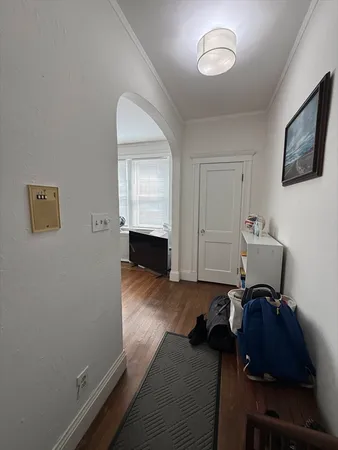 $4,000 | 429 Washington Street, Unit 6, Brookline, MA 02446