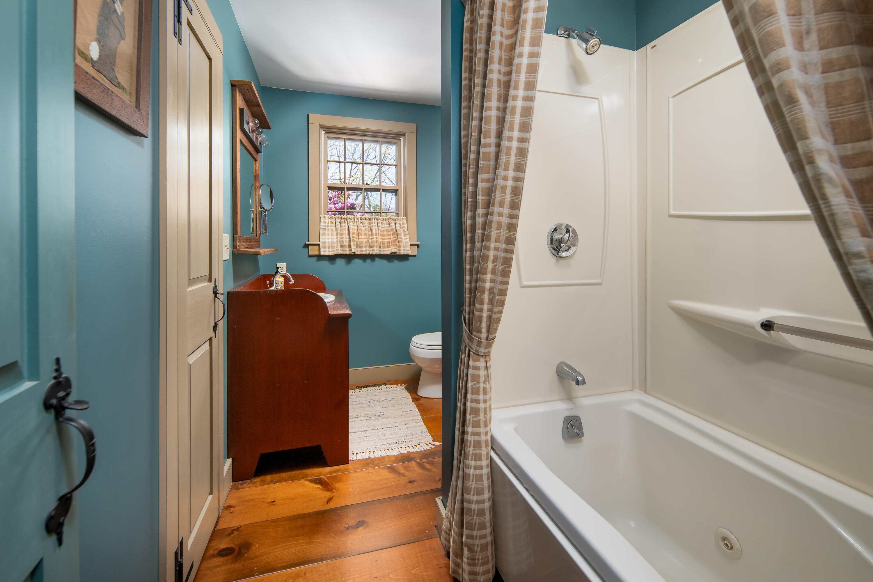 19 High Pasture Road Kittery, ME 03905 - Photo 14 of 33 Bathroom 1