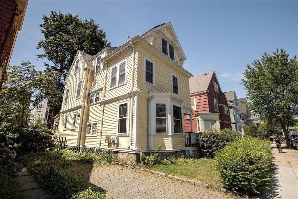 10 Howe Street Boston, MA 02125 - Photo 36 of 42 Gallery Image 36