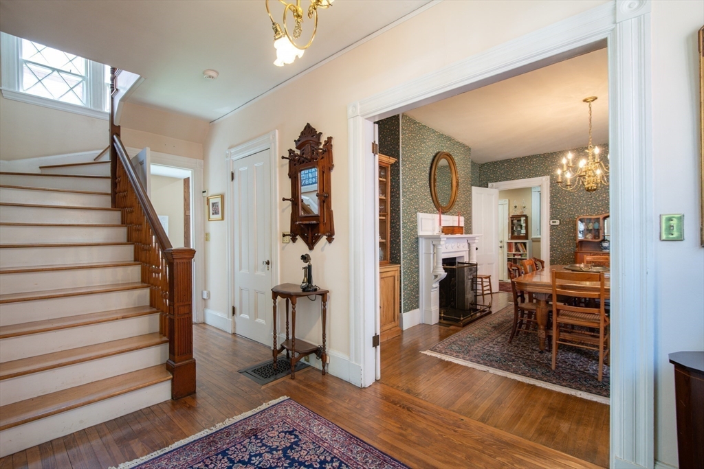 10 Howe Street Boston, MA 02125 - Photo 7 of 42 Gallery Image 7