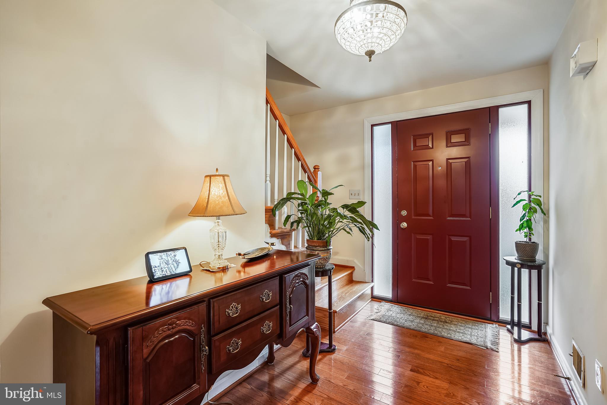 2420 Bramblebush Court Reston, VA 20191 - Photo 6 of 45 Entry way