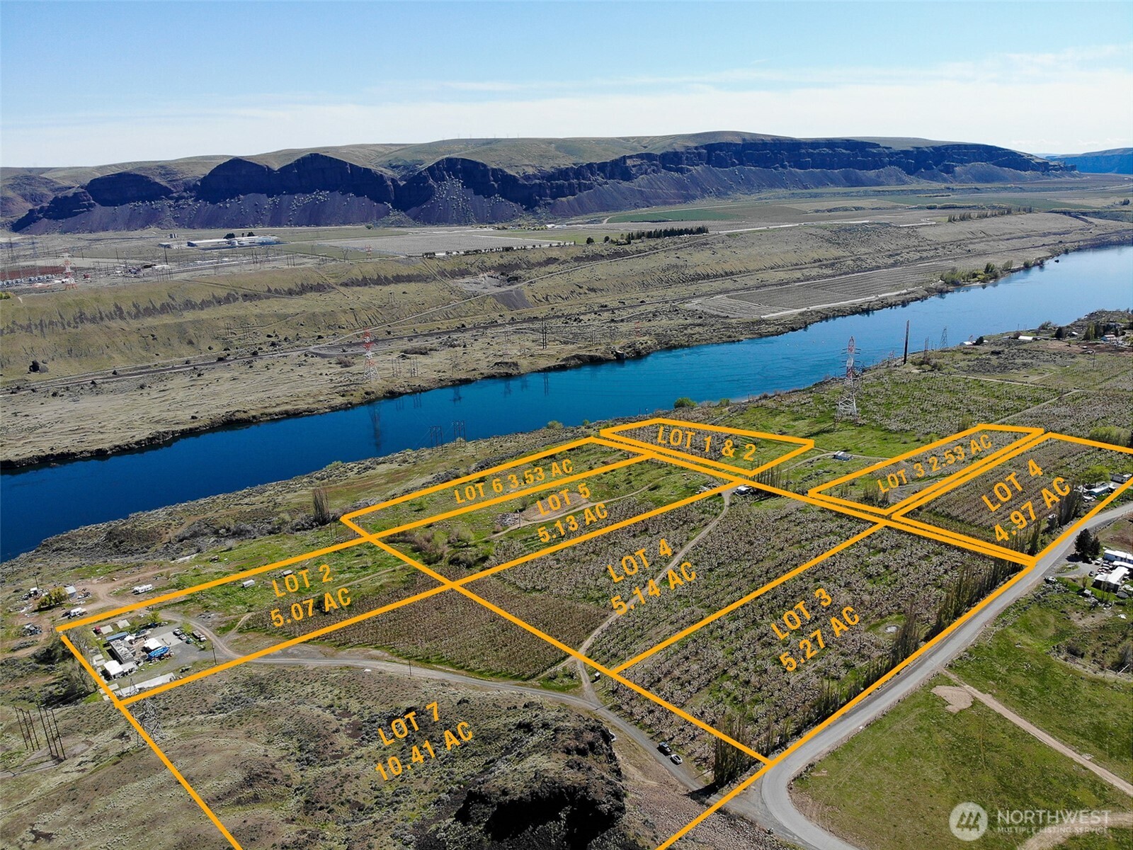 a view of an outdoor space and a lake view
