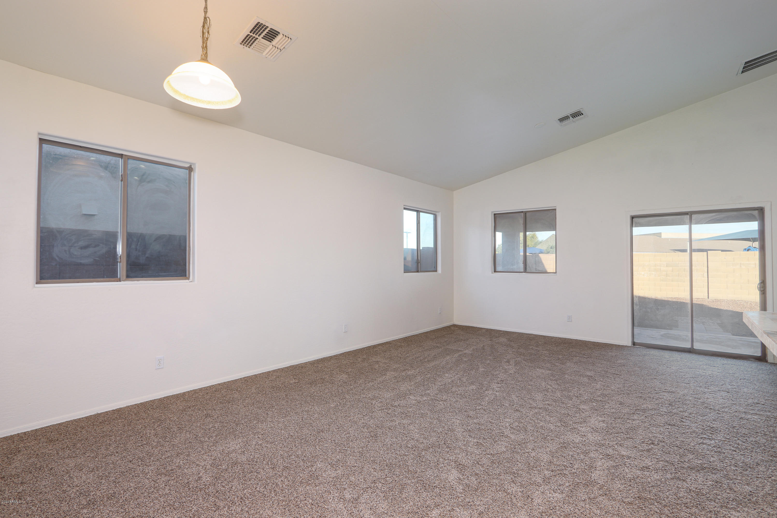 18123 North Madison Road Maricopa, AZ 85139 - Photo 12 of 60 11