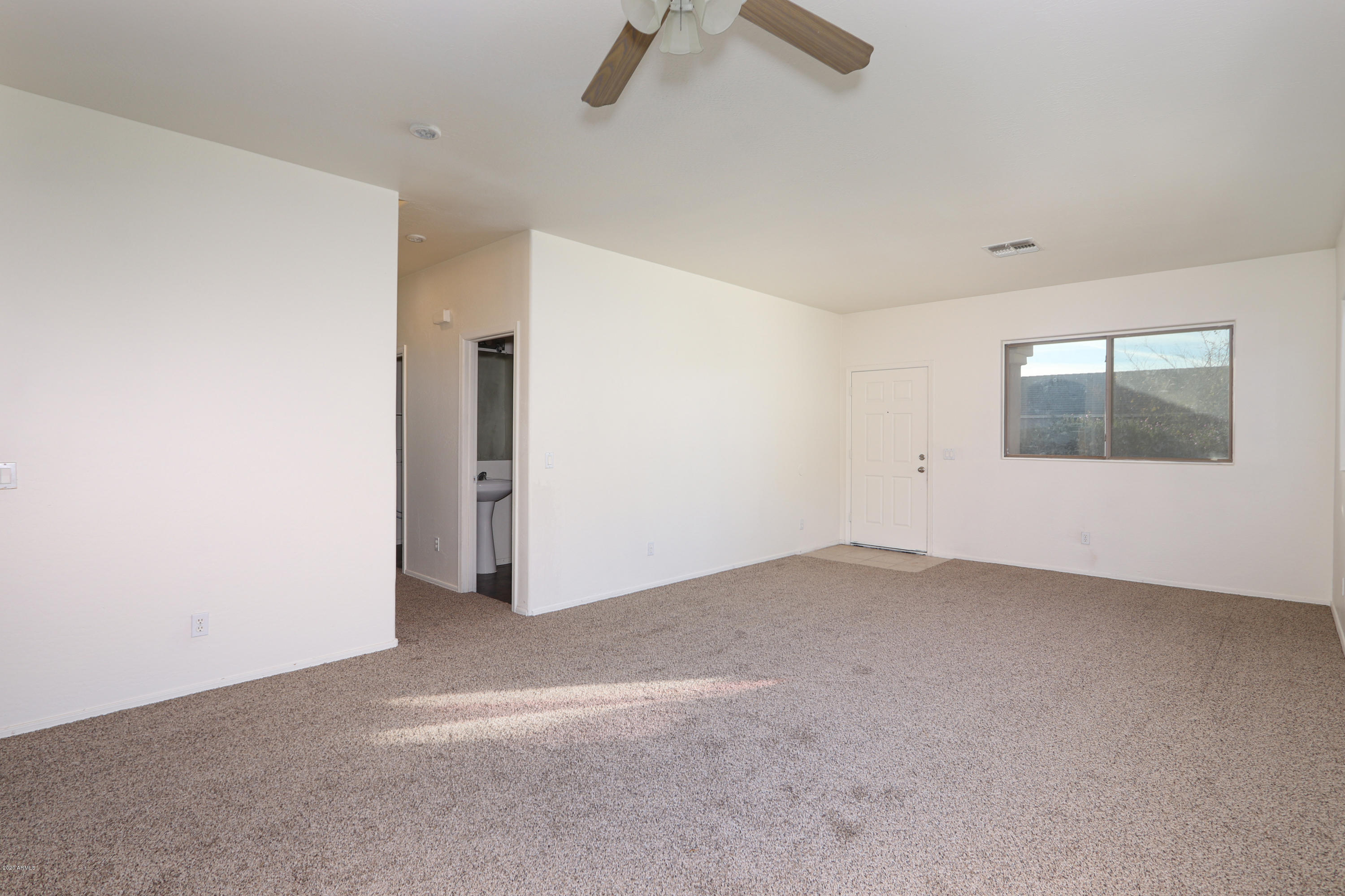 18123 North Madison Road Maricopa, AZ 85139 - Photo 10 of 60 09