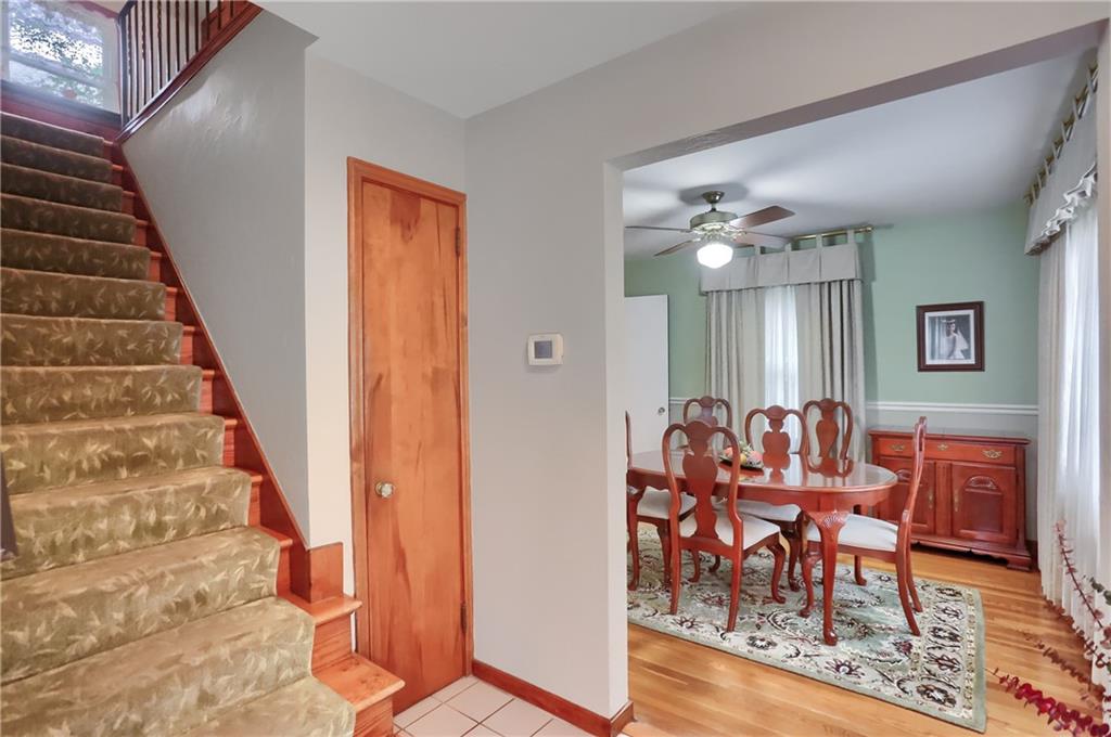 19 Marquette Road Pittsburgh, PA 15229 - Photo 8 of 38 a view of a livingroom with furniture and wooden floor