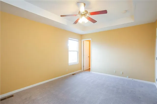 $1,975 | 1507 Northwest High View Drive, Grain Valley, MO 64029