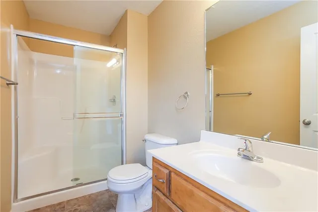 $1,975 | 1507 Northwest High View Drive, Grain Valley, MO 64029