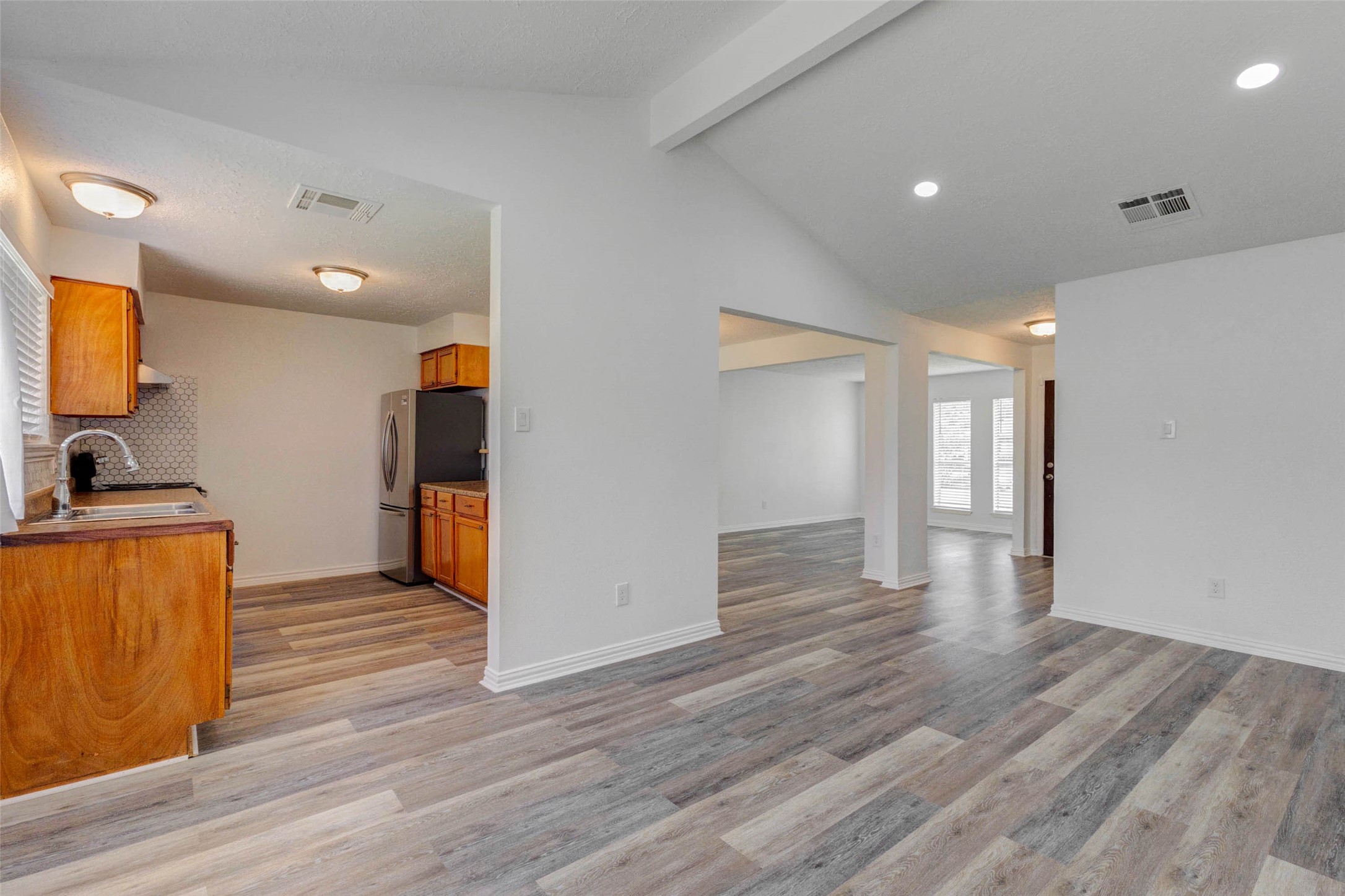 5135 Porter Ridge Drive Houston, TX 77053 - Photo 9 of 32