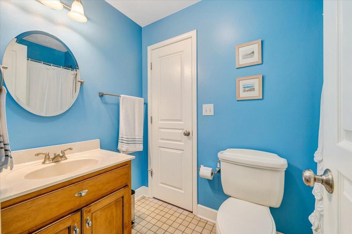 159 Lakeshore Terrace Road Hardy, VA 24101 - Photo 31 of 90 Bathroom