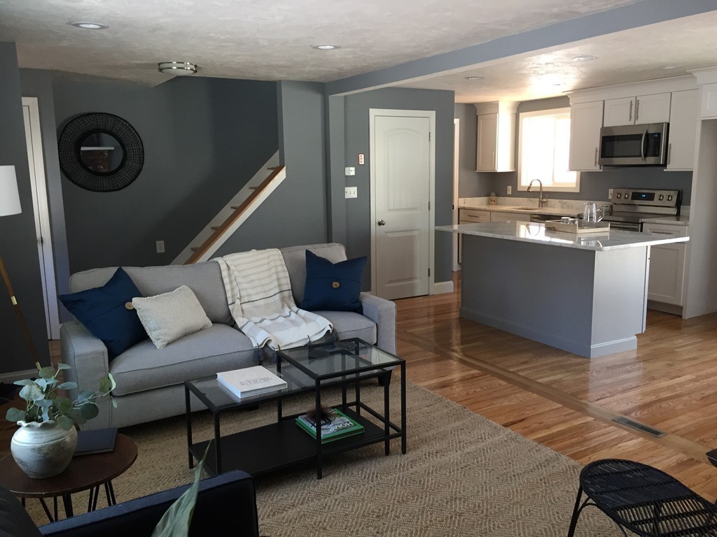 182 Taft Road Wilmington, MA 01887 - Photo 4 of 14 Gallery Image 4