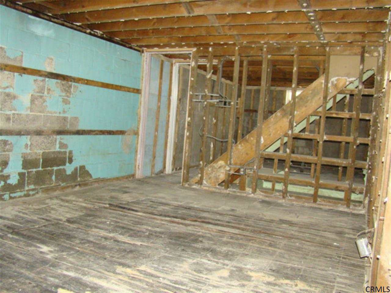 3464 Carmen Road Schenectady, NY 12303 - Photo 14 of 18 Photo 14